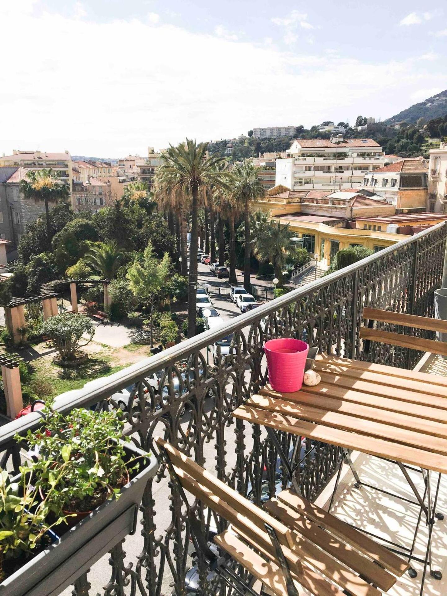 Charming Studio In The Heart Of Menton Exterior photo
