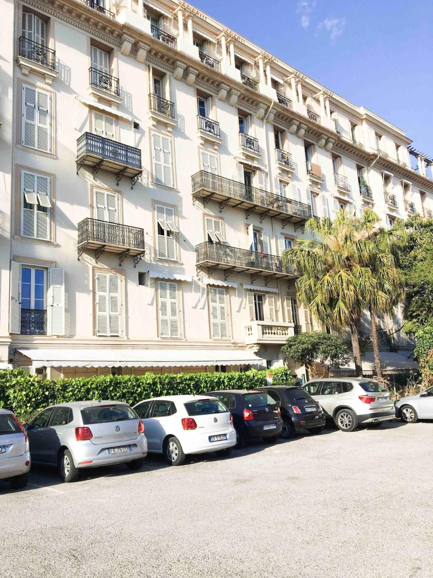 Charming Studio In The Heart Of Menton Exterior photo